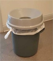 Small trash can
