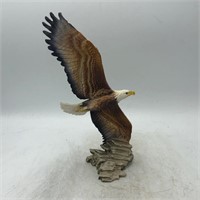 EAGLE FIGURE FLYING