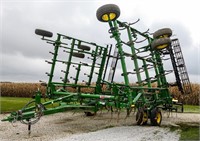 2014 John Deere 2210 Field Cultivator 36'