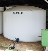 Poly Tank 1550 Gal- This Is The Right Hand Tank.