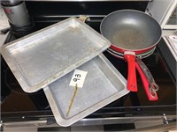 SKILLETS AND BAKING PANS