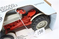 FORD 8N TOY TRACTOR