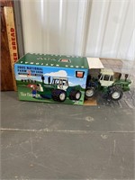 OLIVER 2655-1/32 IN BOX-#3 - '05 FARM TOY SHOW
