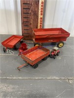 1 TRUE-SCALE, 1 ERTL WAGON, IH MIXER MILL, MF 699