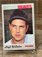 1970 Topps Baseball Hoyt Wilhelm MLB CARD
