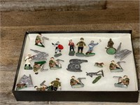 Vintage Solid OLD Metal Painted Soldiers W Case