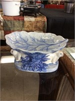 Blue and white bunny and leaf decorative dish