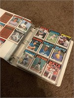 Huge lot baseball cards