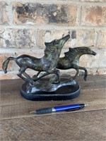 VtG Bronze Wild Stallions Figurine