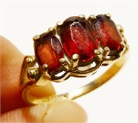 10K Y Gold Garnet Ring Sz 6 2.8g