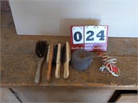 Lot of Assorted Brushes & Electric Engraver