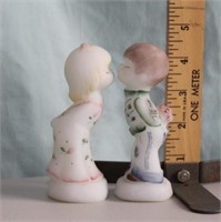 Fenton Art Glass Boy and Girl Kissing