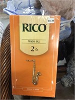 Ricoh tenor sax 2 1/2 box of 25 reads