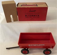 IH Product Miniature Wagon w/Box #247