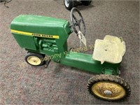 JD Pedal Tractor (in as is condition)