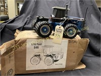 Ford 846 4 WD Tractor 1:16 Box Rough