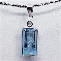 $900  10/14K Aquamarine 16"(3.7ct) Diamond(0.05ct