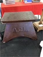Metal ACL step stool