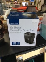 Insignia 10 sheet cross cut shredder