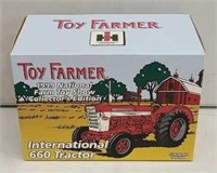 IH 660 Diesel Toy Farmer 1999 NIB