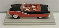 1956 Ford Fairlane Sunliner 1/18