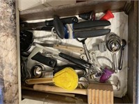 Contents of 4-Drawers in Kitchen