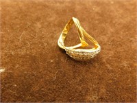 18 KT Gold Rhinestone Electroplate Ring - Size 7.5
