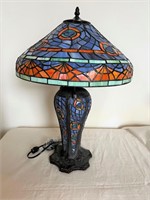 Tiffany style leaded lamp appr. 22" H