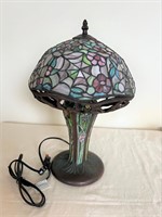 Tiffany style leaded lamp appr. 14"