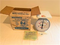Vintage American Family scale w/box and certificat