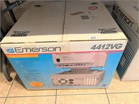 Vintage Emerson 4412VG computer