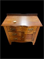 Antique Oak 3 drawer washstand/commode