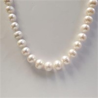 F.W. PEARL 10.5-11MM NECKLACE (~LENGTH 18INCHES)