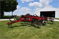 Case IH 690 Conser-Til Disk Ripper,