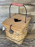 Handled Basket w/Wood Lid
