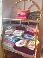 lg lot of bath towels