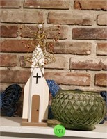 CHRUCH DECOR AND GREEN BOWL