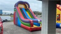 18' WACKY SLIDE INFLATABLE WITH 1 FAN BLOWER