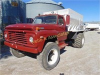 1969 Ford F600 fertilizer truck, floater tires,