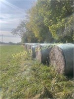 34 straw round bales, 5’ net wrapped, Can be