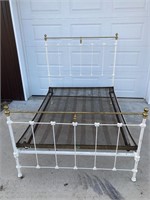 Wrought iron bed 54”