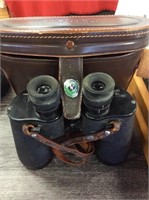 Canon binoculars with case