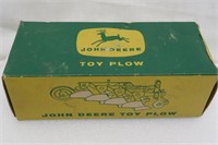 Ertl Farm Toys, Lionel Trains & Christmas Collectibles