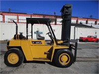 Caterpillar DP80 17500 lb Forklift Boom Diesel