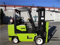 Clark GCX40 8000 lb Forklift