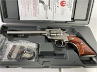 Ruger New Model .22 Magnum Pistol W Case!