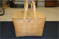 Longaberger 2009 Large Picnic Basket with