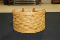 Longaberger 2006 Small Scallop Pocket Basket with