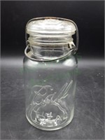 Ball Ideal quart jar w/bailing wire glass lid