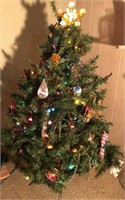 Christmas Tree, 4’ High with lights and